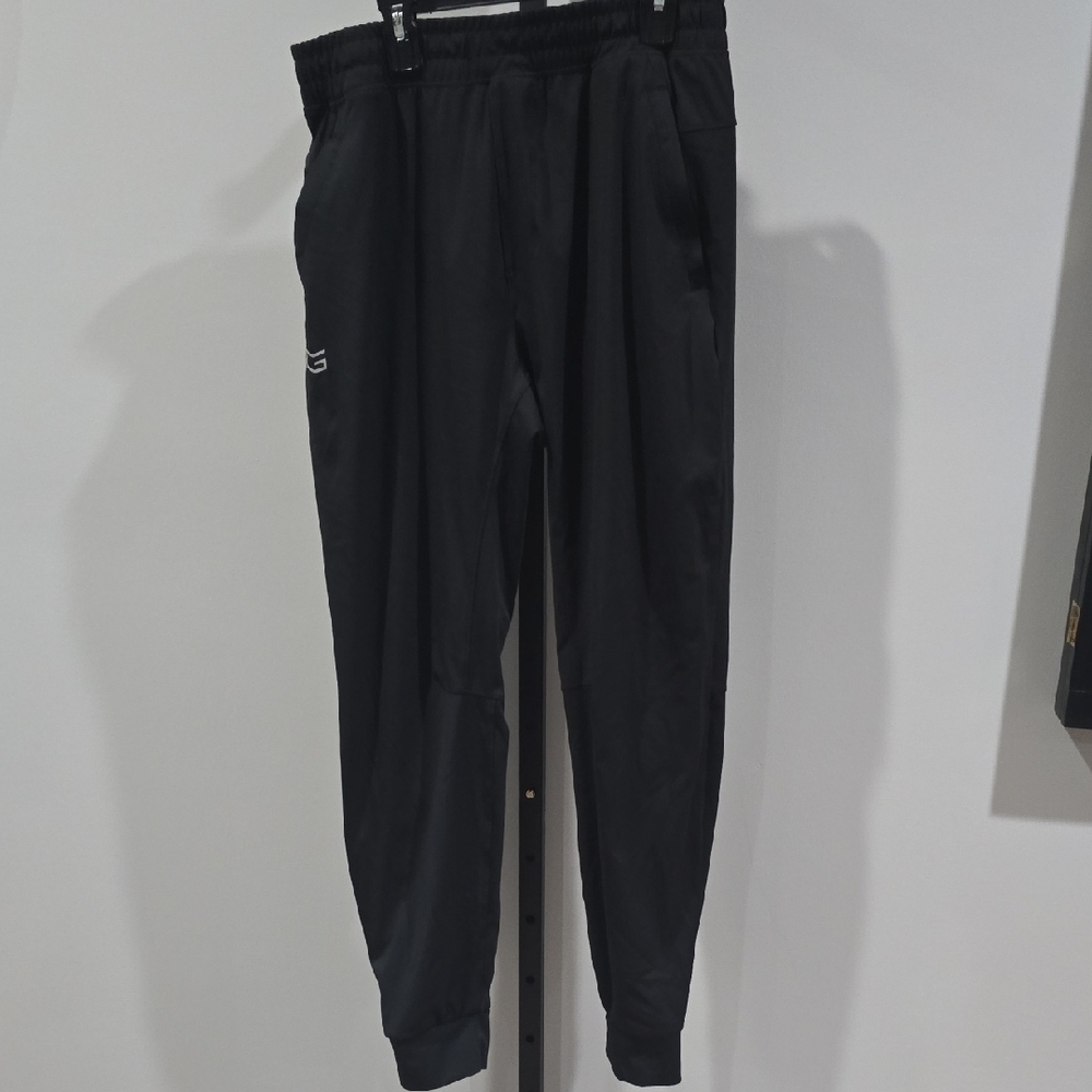 EUC Men's Dri-fit Material Joggers